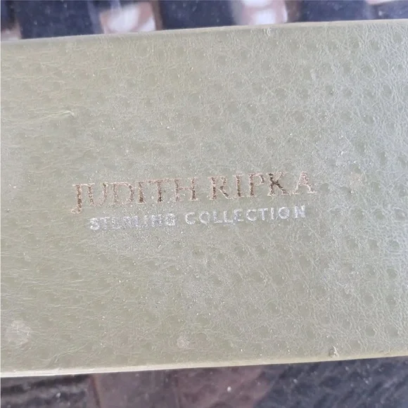 DESIGNER JUDITH RIPKA STERLING SILVER HEART CITRINE STONE TOGGLE CLASP BRACELET - Picture 3 of 6